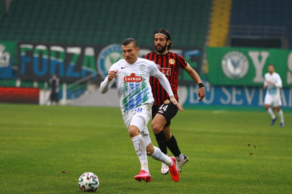 Ziraat Türkiye Kupası: Çaykur Rizespor: 3 - Eskişehirspor: 0 (İlk yarı)
