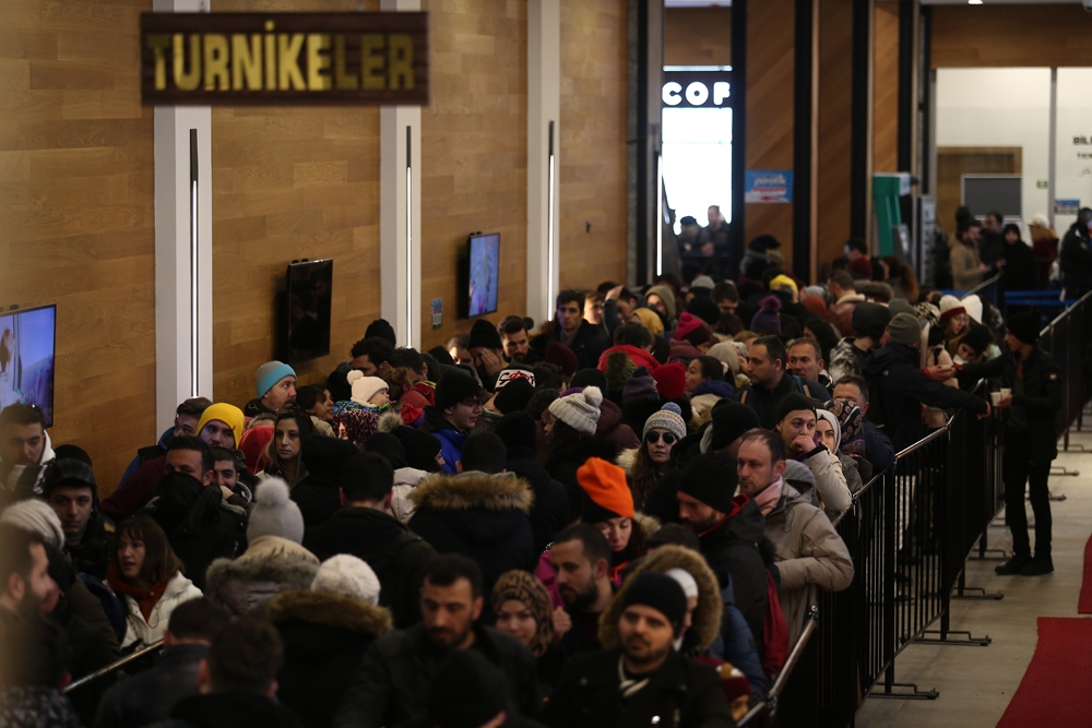 Zirvede hafta sonu yoğunluğu