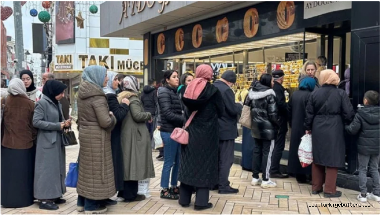 Türkiye’de yastık altındaki altın miktarı 8 bin tonu aşarak rekor kırdı