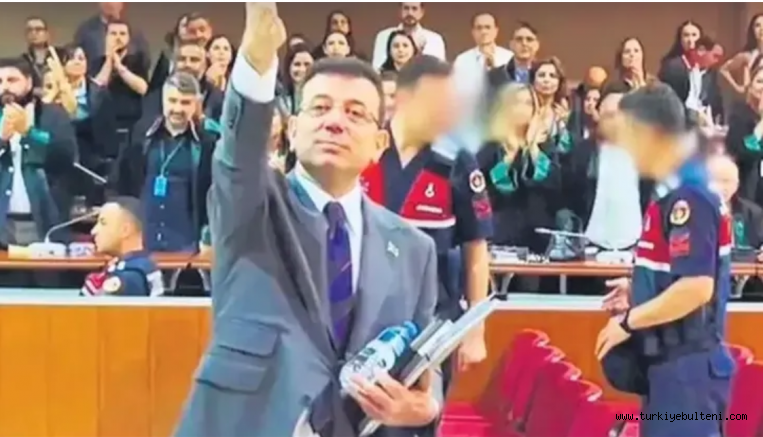 Usul yeniden belirlendi! Mahkemedeki ''siyasi şova'' neşter